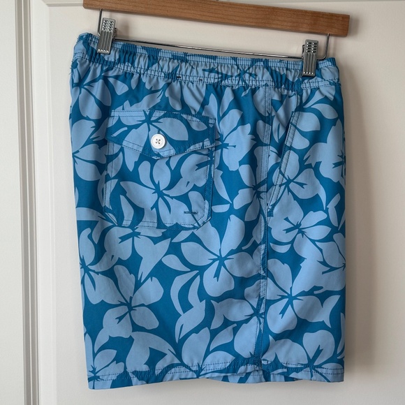 J. Crew Men's Printed Swim Trunk - Size XL - Picture 4 of 4